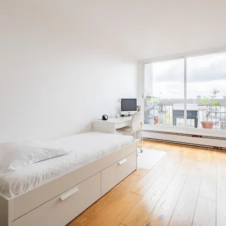 Veeve - Ten-storey Couture Apartment